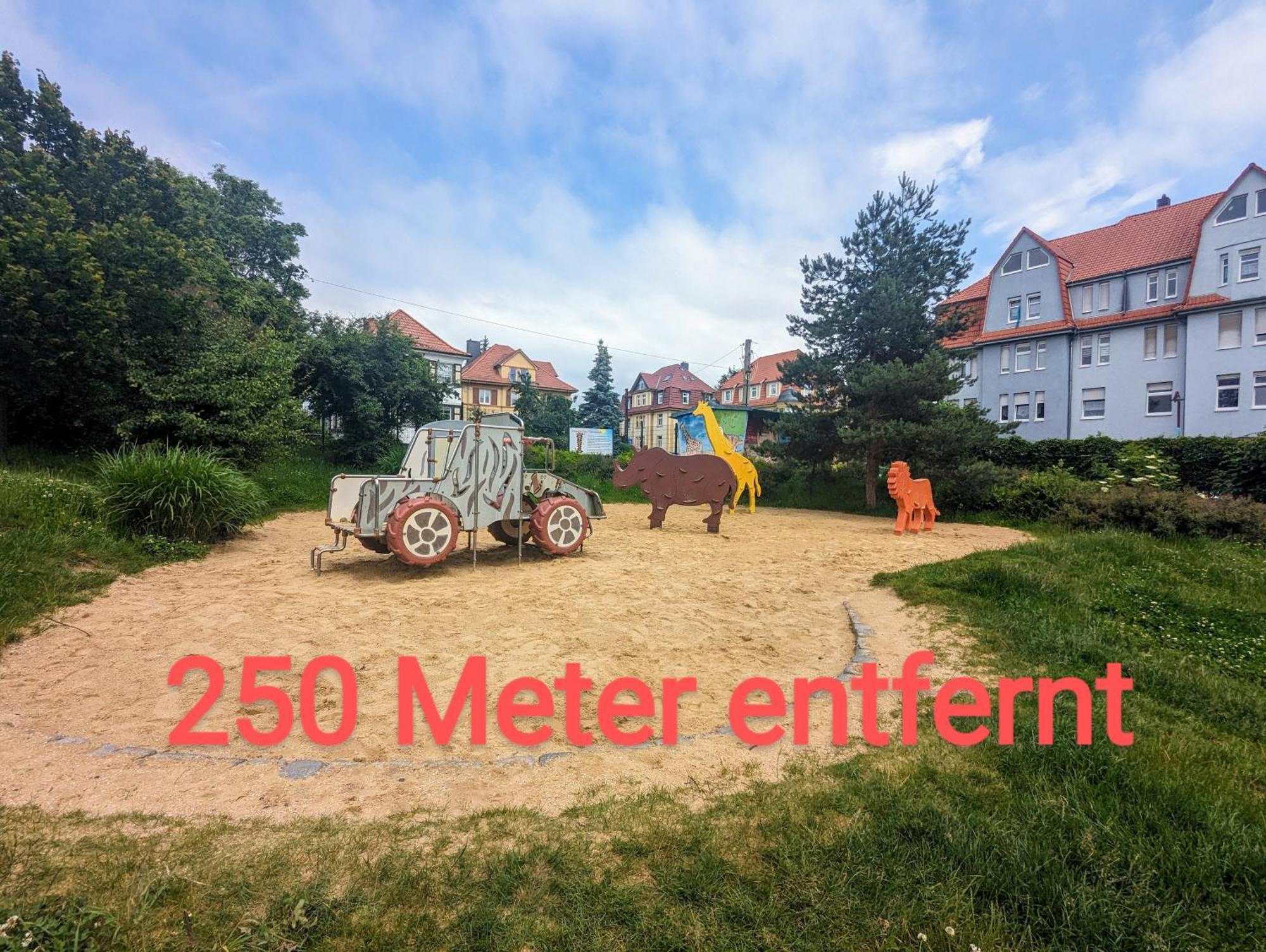 Fewo Urban Gotha-Apartment Friedenstein- Am Schlosspark- Parken An Der Der Tuer- Barrierefrei, 900 Meter Zum Bahnhof - Wallbox Exterior foto